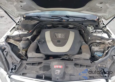 2011 Mercedes-Benz E 350 4Matic z USA, uszkodzony, nr VIN WDDHF8HB7BA435123